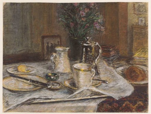 Breakfast, provisionally set table in the living room