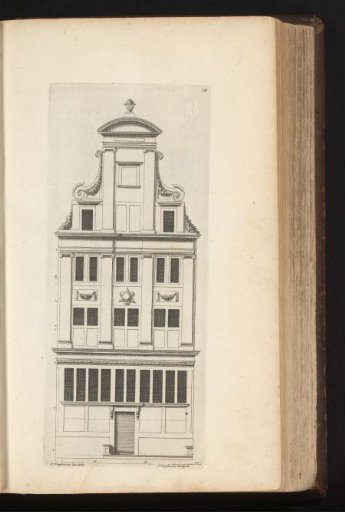 Facade of a house on the Oudezijds Achterburgwal in Amsterdam