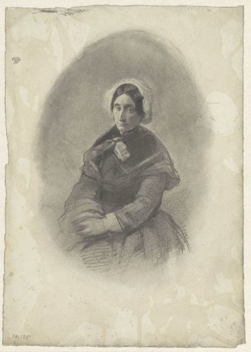 Lady portrait in oval