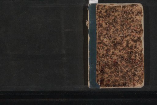 Sketchbook with 65 leaves