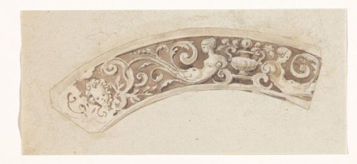 Part of a plate rim with vines and figures