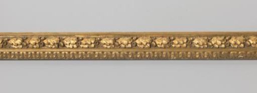 Fragment of a frame: gilded frame with pâte ornaments, right stile.
