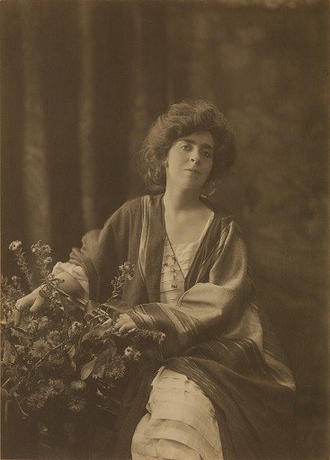 Laura Dreyfus Barney