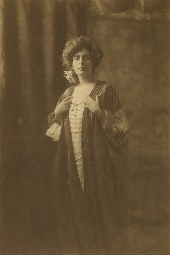 Laura Dreyfus Barney