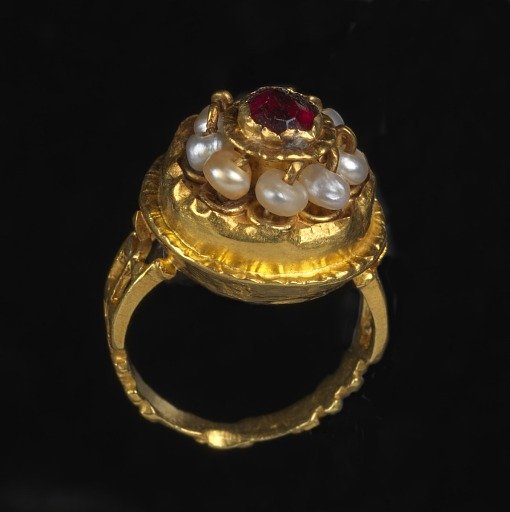 Ring