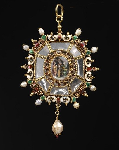Pendant