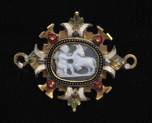 Dress Ornaments