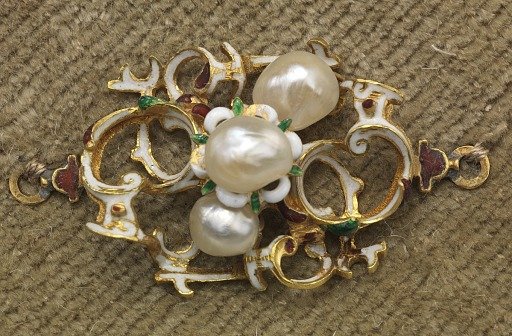 Dress Ornaments