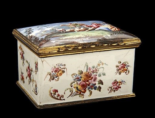 Snuffbox