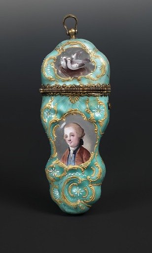 Etui