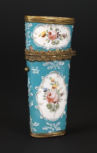Etui