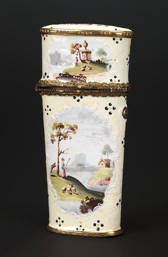 Etui