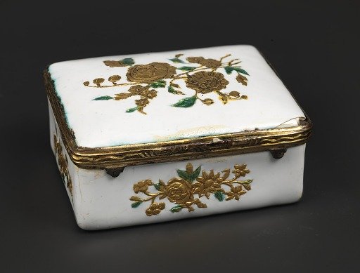 Snuffbox