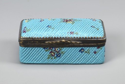 Snuffbox
