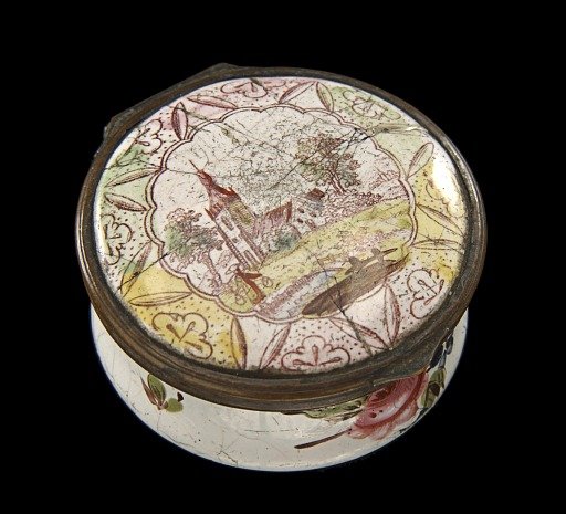 Snuffbox