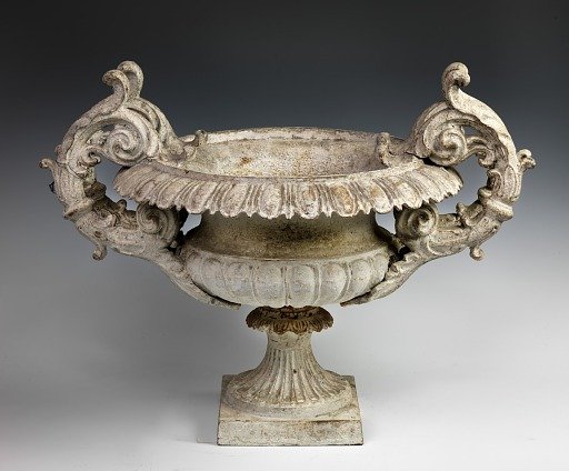Urn