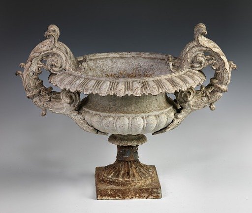 Urn
