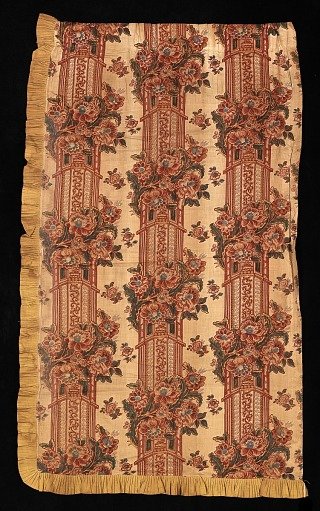 Textile fragment