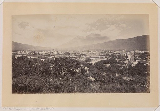 Volcan Fuego, Antigua de Guatemala