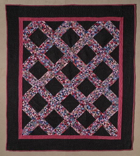 Ocean Waves, with Concentric Squares / Framed Quilt back